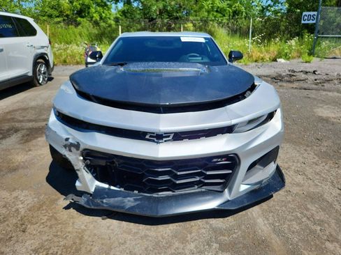 Used 2018 Chevrolet Camaro ZL1 RWD image 2