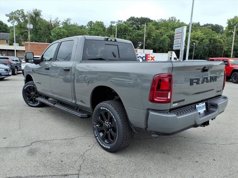New 2026 RAM 2500 Big Horn AWD/4WD image 6