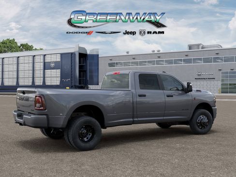 New 2026 RAM 3500 Big Horn AWD/4WD image 4