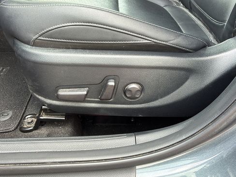 Used 2022 Kia Seltos EX AWD/4WD image 13