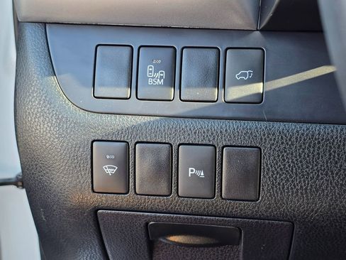 Used 2016 Toyota Highlander Limited image 47