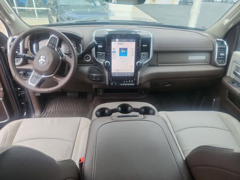 Used 2025 RAM 3500 Laramie w/ Towing Technology Group image 18