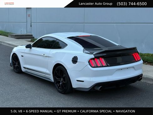 Used 2016 Ford Mustang GT Premium w/ Equipment Group 401A RWD image 4