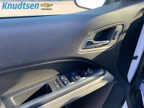 Used 2018 Chevrolet Colorado LT image 18