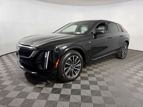 Used 2024 Cadillac Lyriq Sport RWD image 9