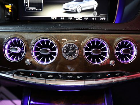 Used 2014 Mercedes-Benz S 550 Sedan image 27