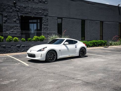 Used 2013 Nissan 370Z Coupe RWD image 51