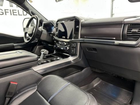 Certified 2025 Ford F150 Platinum w/ FX4 Off-Road Package image 12