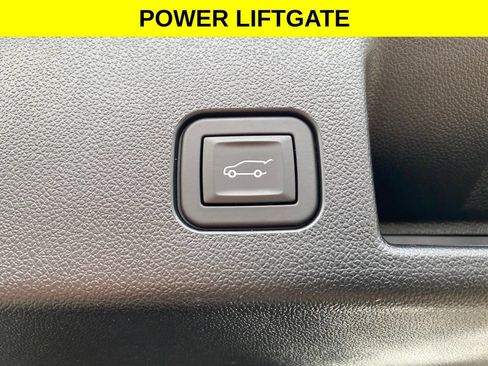 Used 2024 Chevrolet Equinox EV LT FWD image 17