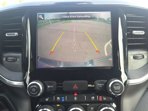 Used 2020 RAM 1500 Laramie w/ Sport Appearance Package AWD/4WD image 29