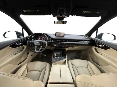 Used 2017 Audi Q7 3.0T Premium Plus w/ Premium Plus Package image 17