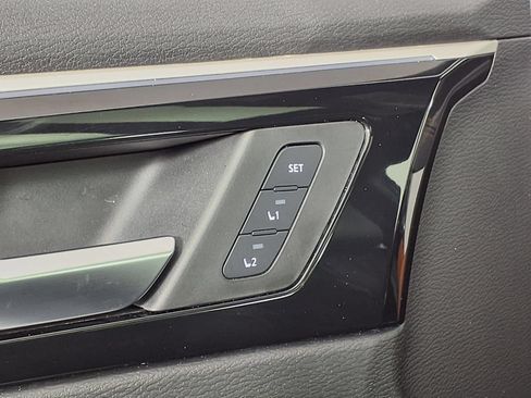 Used 2024 Mitsubishi Outlander SEL FWD image 25