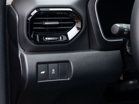 Certified 2025 Honda Pilot Touring image 23