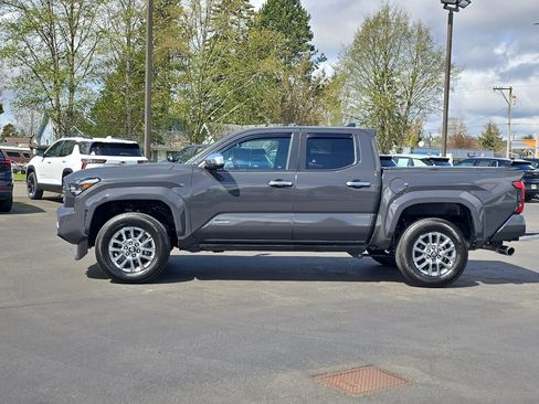 Used 2024 Toyota Tacoma Limited w/ Limited Package (LT) image 6