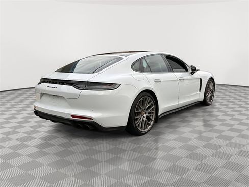 Used 2023 Porsche Panamera 4 Platinum Edition image 3