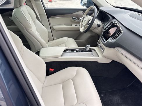 Certified 2024 Volvo XC90 B6 Plus w/ Protection Package Premier image 30