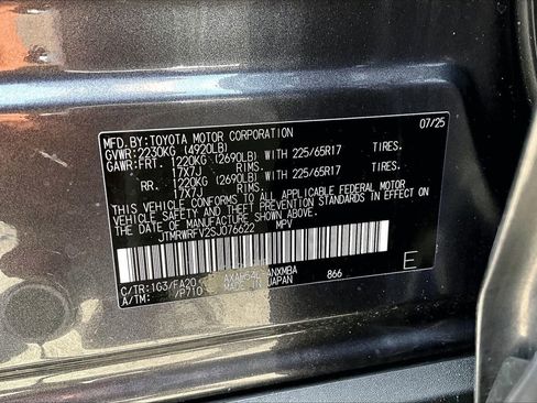 Used 2025 Toyota RAV4 XLE AWD/4WD image 16