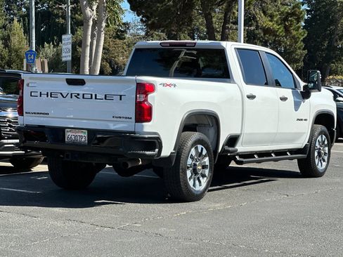 Used 2023 Chevrolet Silverado 2500 Custom w/ Gooseneck/5TH Wheel Package AWD/4WD image 5