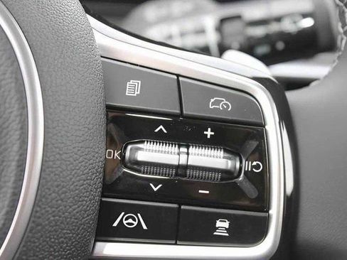 New 2025 Kia Sorento EX image 16