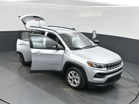 New 2026 Jeep Compass Latitude image 50