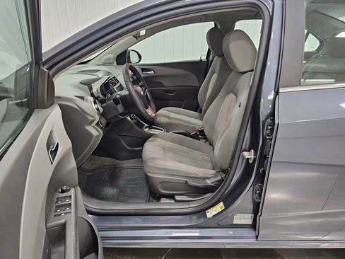 Used 2013 Chevrolet Sonic LT FWD image 10