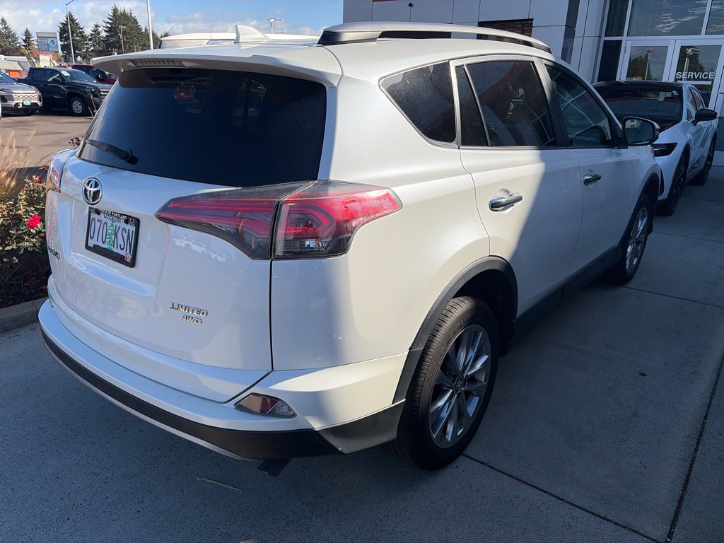 Certified 2018 Toyota RAV4 Limited w/ Advanced Technology Package AWD/4WD image 4