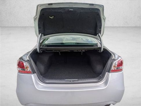 Used 2014 Nissan Altima 2.5 SV w/ Convenience Package FWD image 6