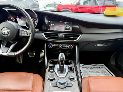 Used 2022 Alfa Romeo Giulia Ti image 30
