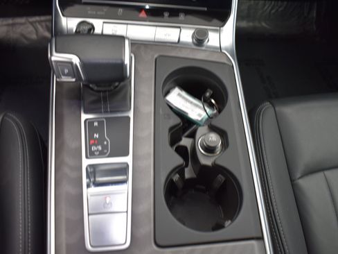 Used 2024 Audi A6 Premium Plus image 14