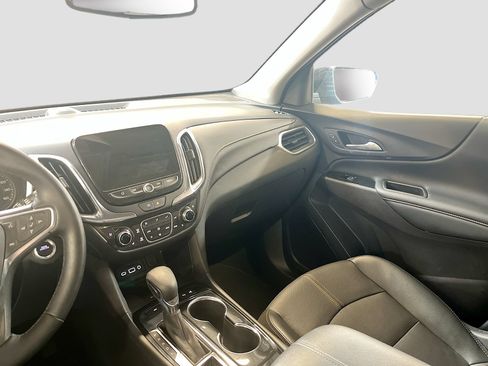 Used 2024 Chevrolet Equinox Premier AWD/4WD image 22