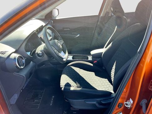 Used 2022 Nissan Kicks SV FWD image 19