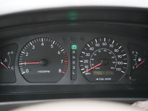 Used 1998 Toyota Sienna XLE image 18