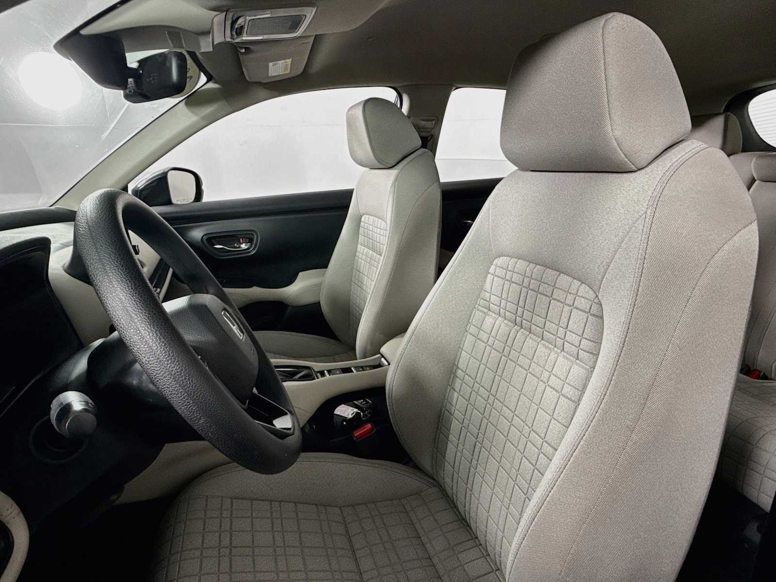 Used 2024 Honda HR-V LX image 30