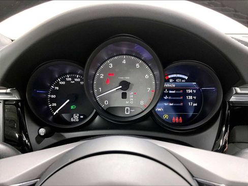 New 2026 Porsche Macan S image 21