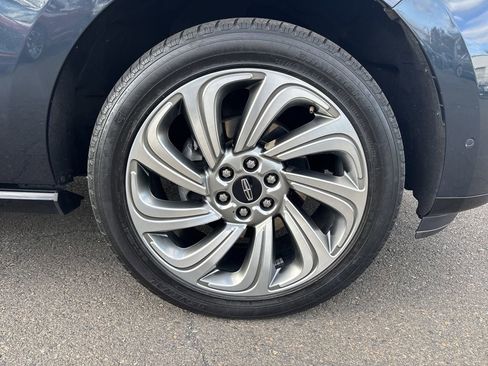 Certified 2022 Lincoln Navigator Reserve image 34