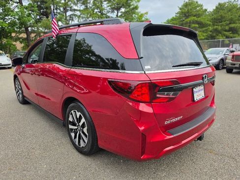 Used 2025 Honda Odyssey EX-L image 3
