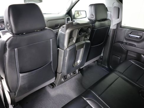 Used 2019 Chevrolet Silverado 1500 LT AWD/4WD image 31