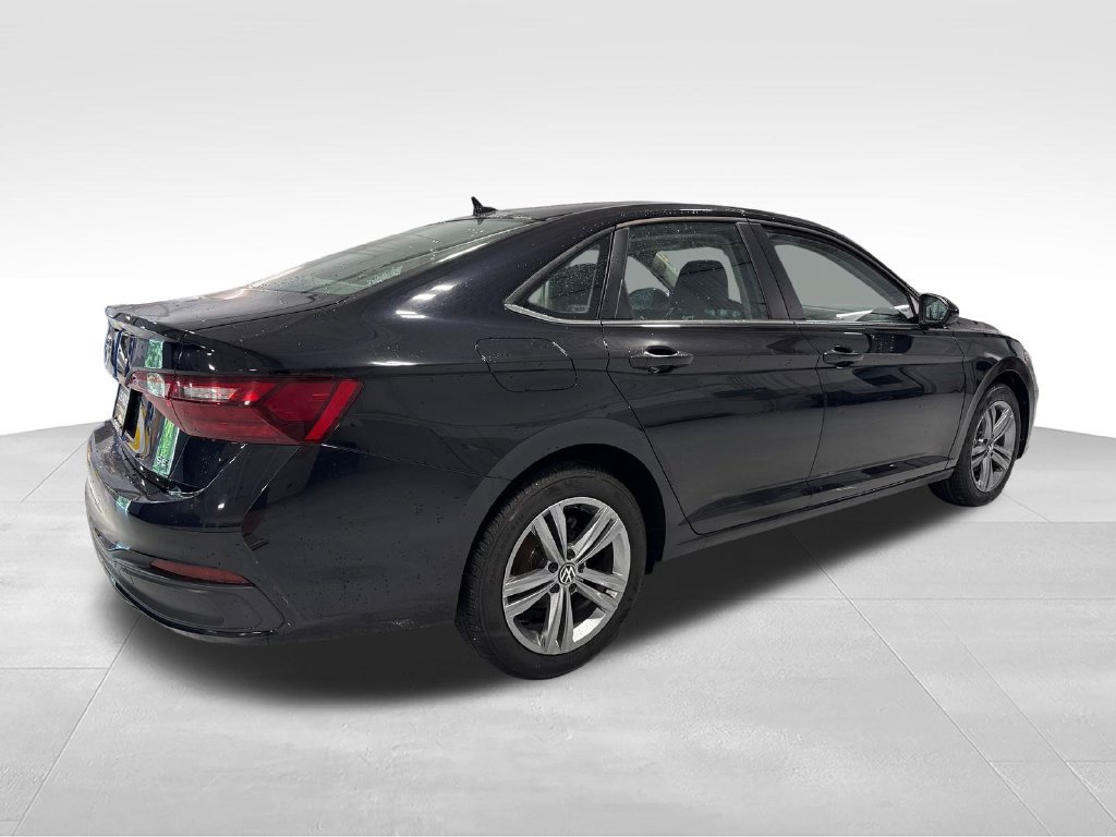 Used 2024 Volkswagen Jetta SE FWD image 46