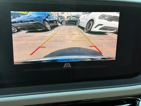 Used 2025 Buick Envista Avenir FWD image 18