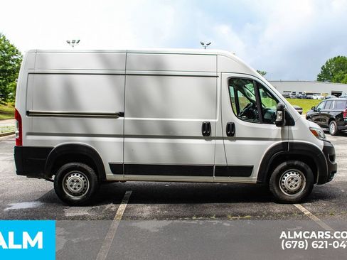 Used 2025 RAM ProMaster 2500 w/ Convenience Group FWD image 8