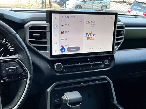 Used 2022 Toyota Tundra SR5 w/ SR5 Premium Package AWD/4WD image 7