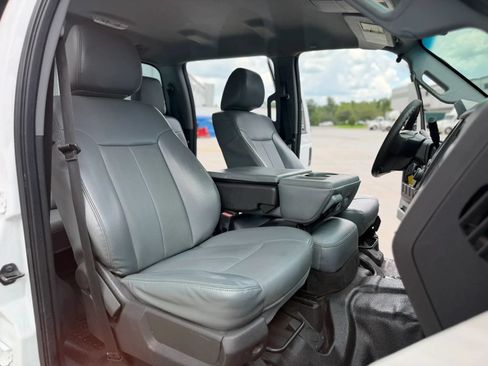 Used 2015 Ford F250 XL w/ Power Equipment Group AWD/4WD image 24