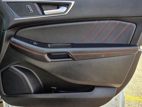 Used 2024 Ford Edge ST-Line image 40