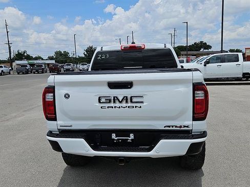 Certified 2023 GMC Canyon AT4X w/ Edition 1 AWD/4WD image 4