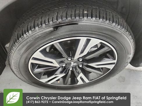 Used 2025 Mitsubishi Eclipse Cross SE image 32