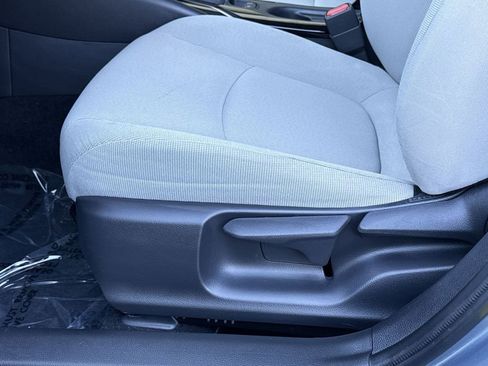 Used 2021 Toyota Corolla LE image 10