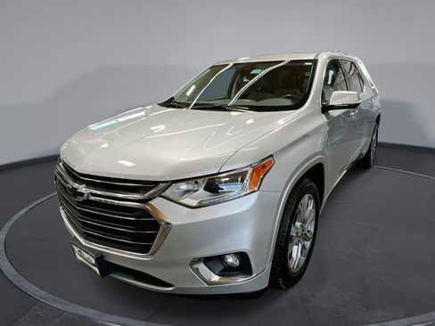 Certified 2020 Chevrolet Traverse Premier image 1