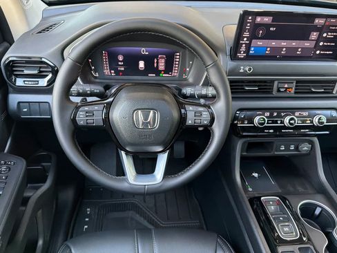 New 2026 Honda Pilot Touring image 16