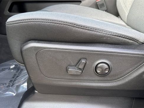 Used 2022 RAM 1500 Big Horn image 13