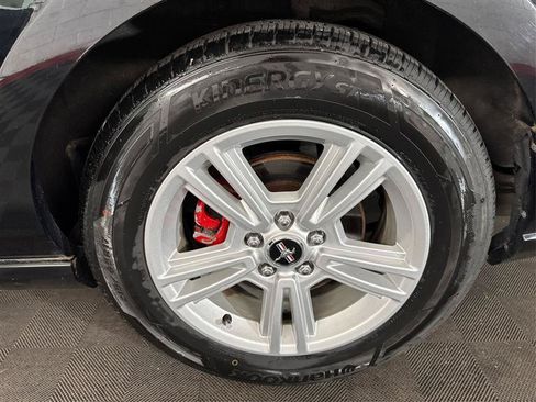 Used 2013 Ford Mustang Coupe RWD image 27